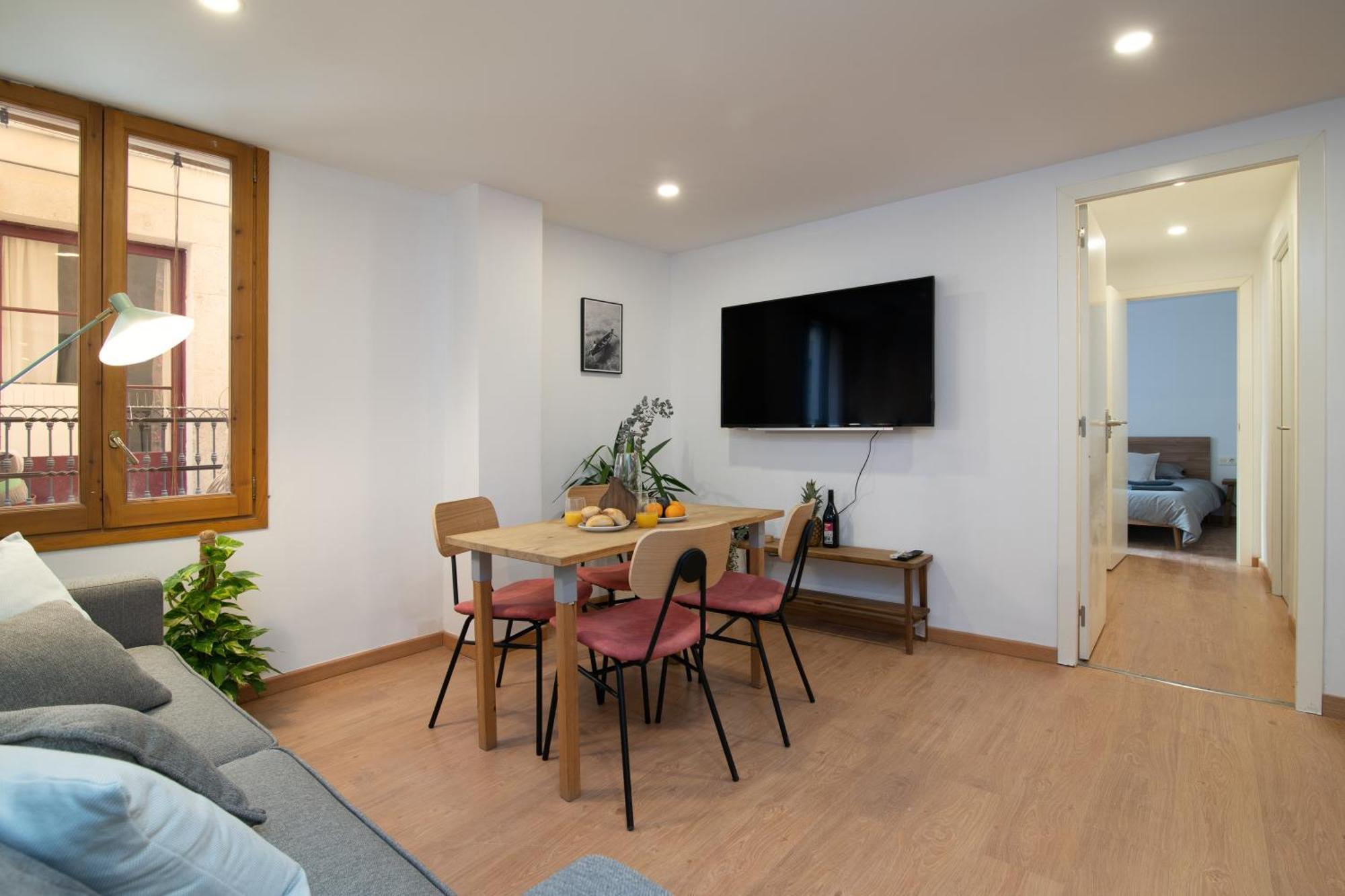 Comfy Cathedral Apartment *